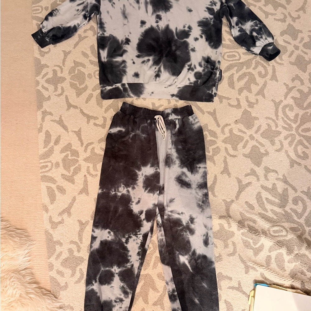 First Love Black and Gray Tie-Dye Jogger/Sweat Set